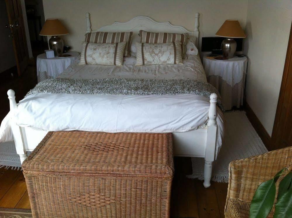 Bed and Breakfast Trecarne House Лискерд Экстерьер фото